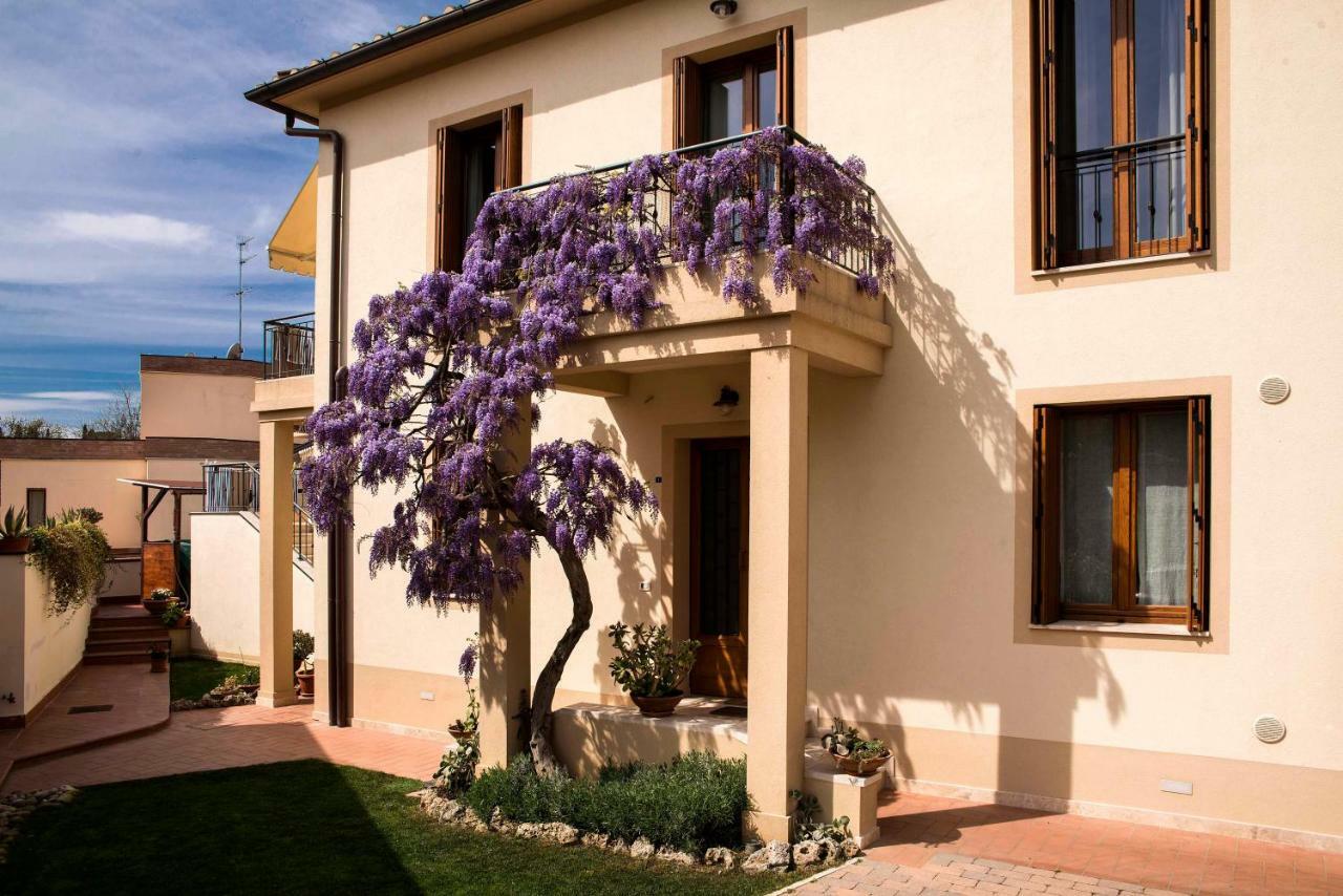 Casa Il Glicine A Due Passi Dal Centro Appartement Siena Buitenkant foto
